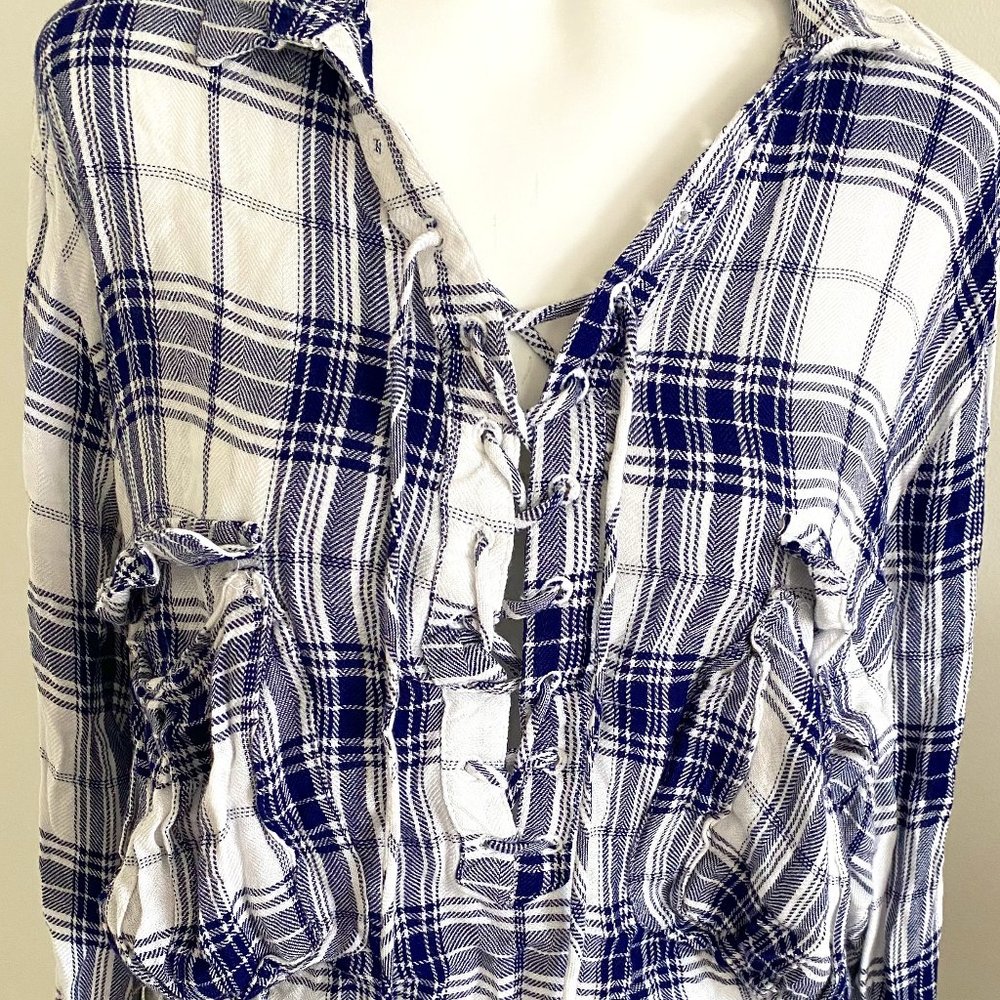 Lace Up Cropped Flannel